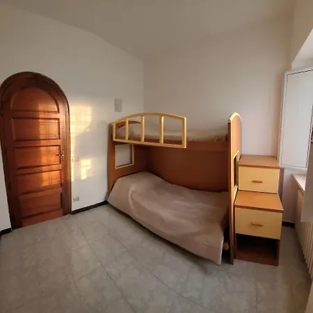 Casale Con Torre 1 Lägenhet *